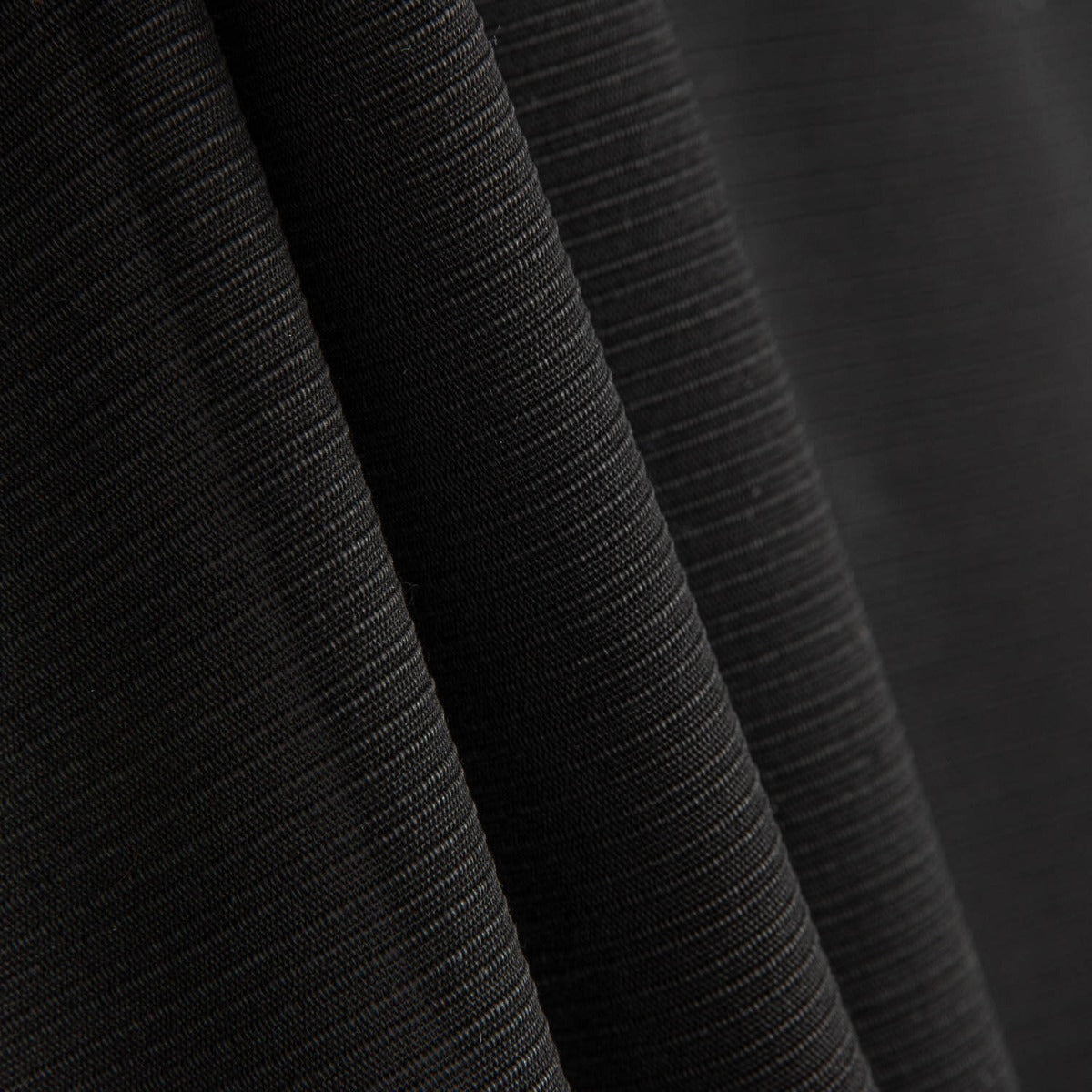 Basic Ottoman Noir - Ribes y Casals