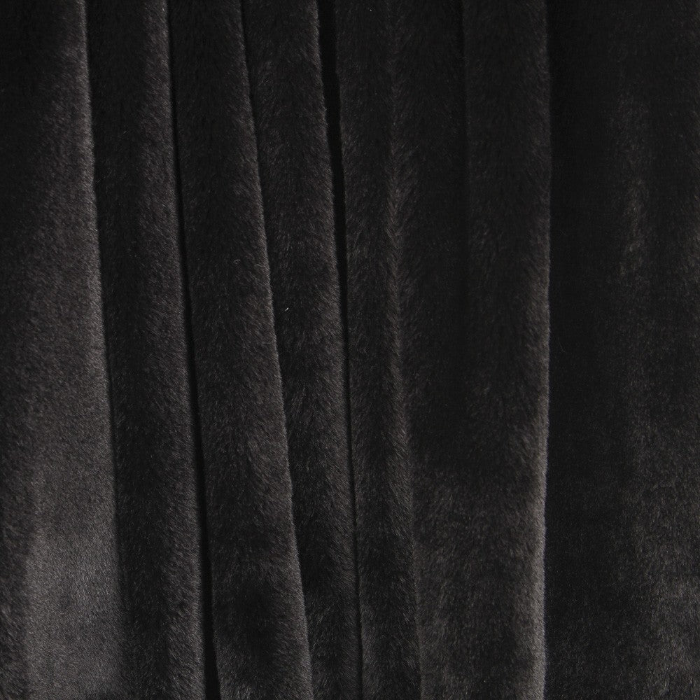 Poil Court Doux Noirs - Ribes y Casals