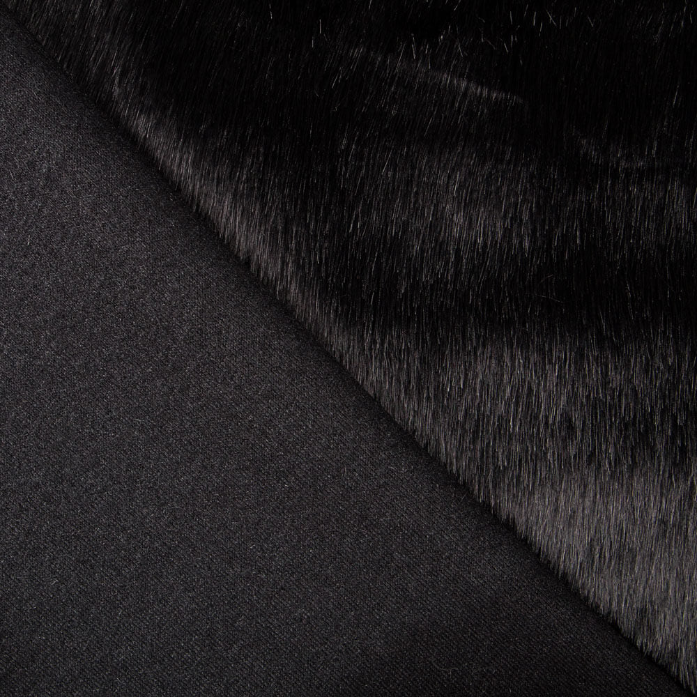 Poil Long Doux Noir - Ribes y Casals