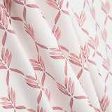 Percale imprimée de feuilles géométriques couleur corail - Ribes y Casals