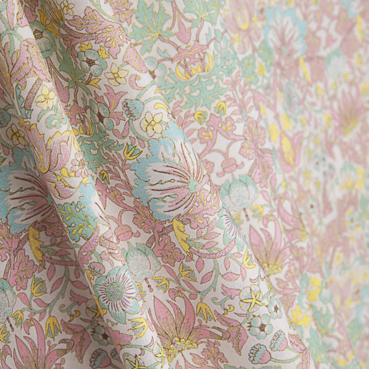 Percale imprimée « Jardin de Versailles » rose pastel - Ribes y Casals