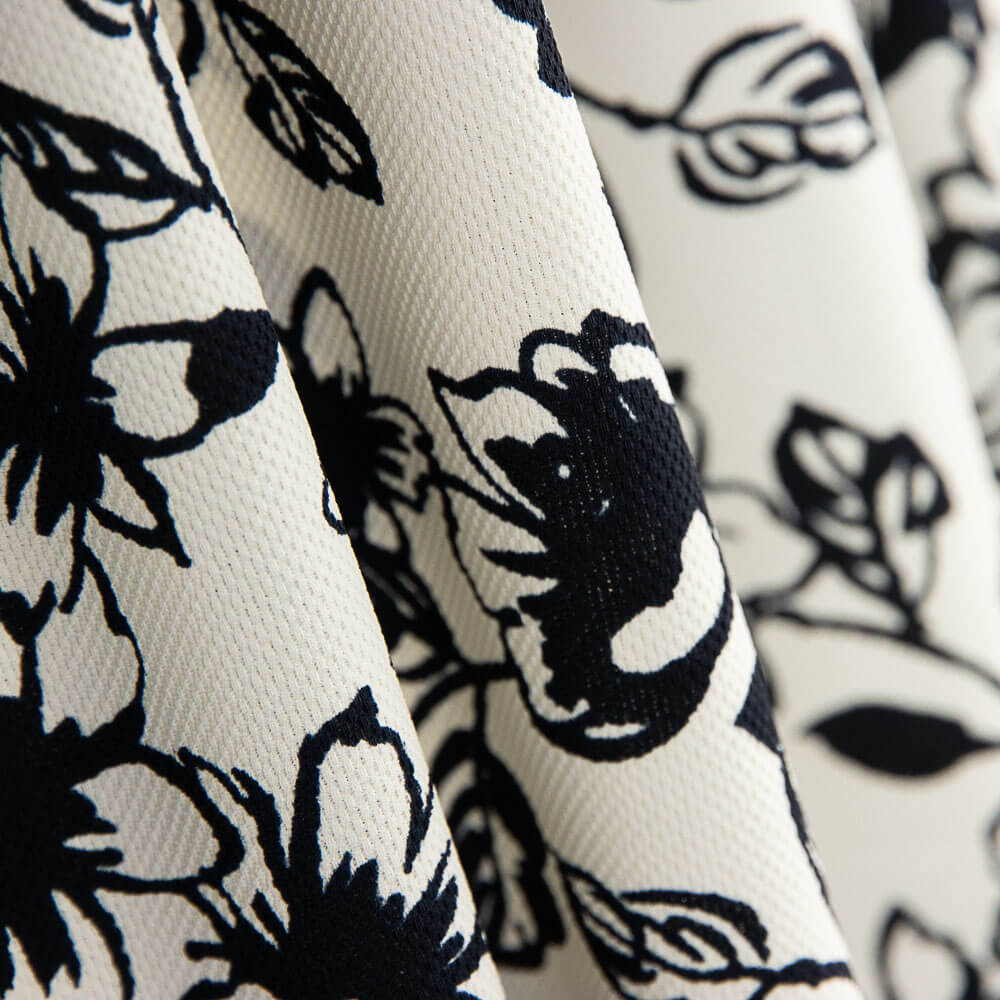 Piqué Polyester Fleurs Noir - Ribes y Casals