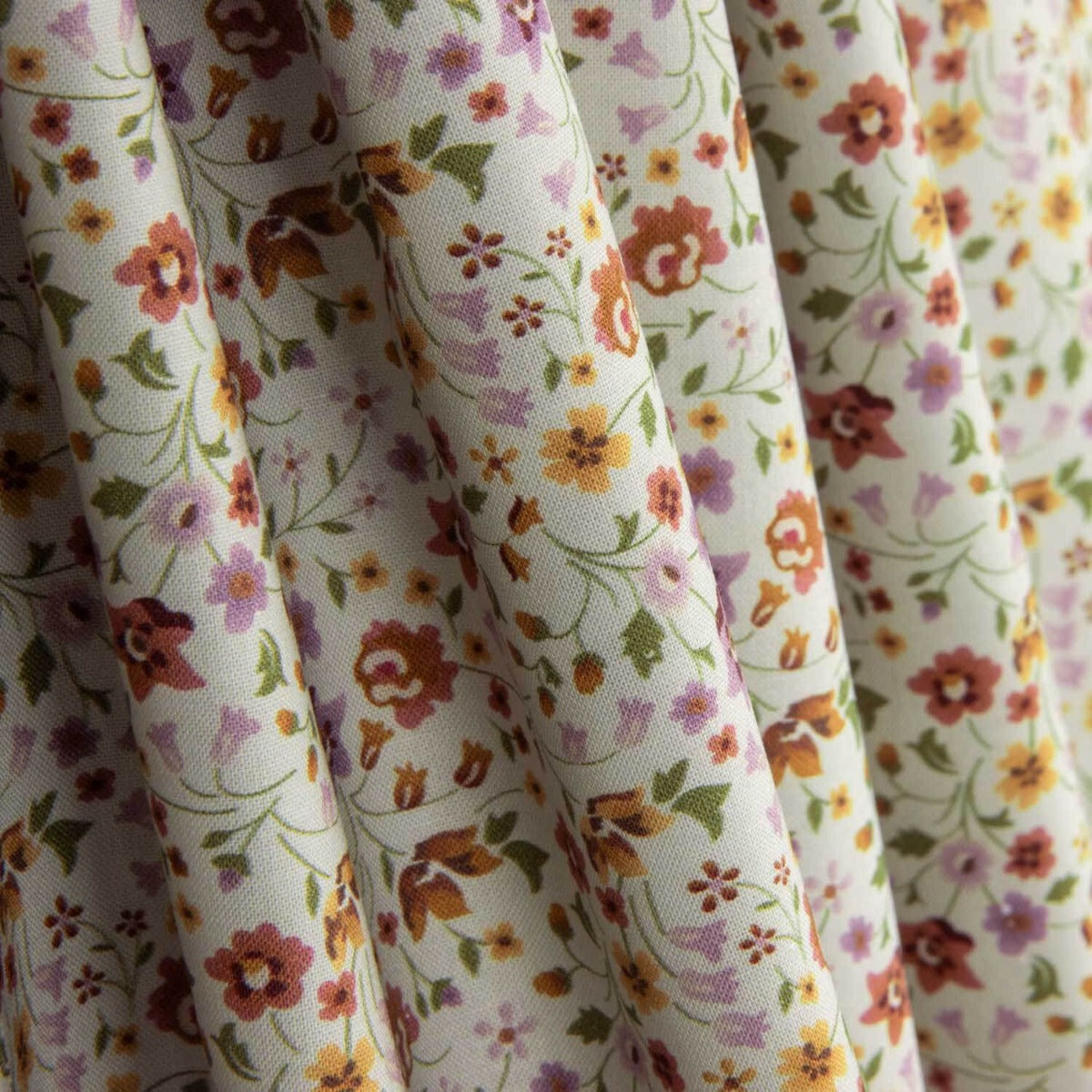 Popeline de coton vintage à fleurs naturelles - Ribes y Casals