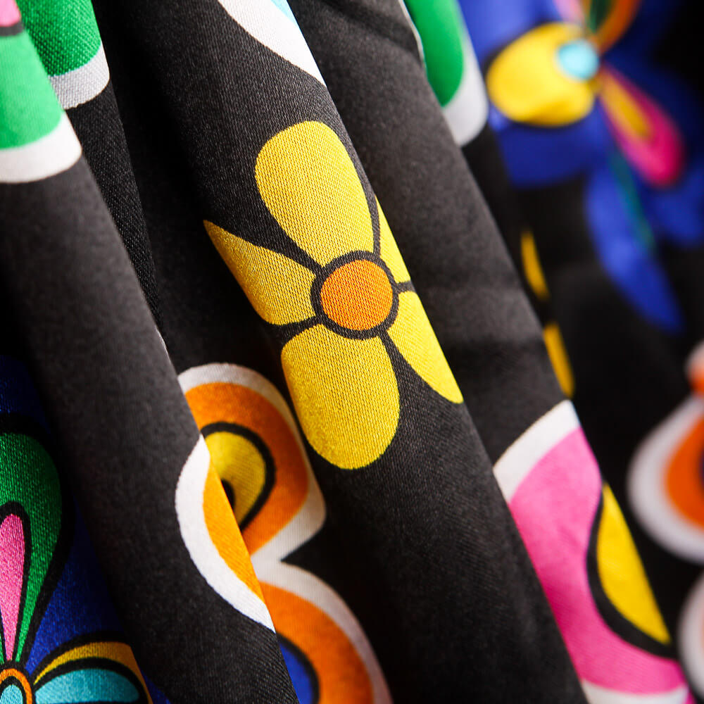 Hippie Flower Satin Carnaval Noir - Ribes y Casals