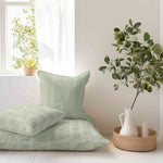 Satin polyester brodé vert clair - Ribes y Casals