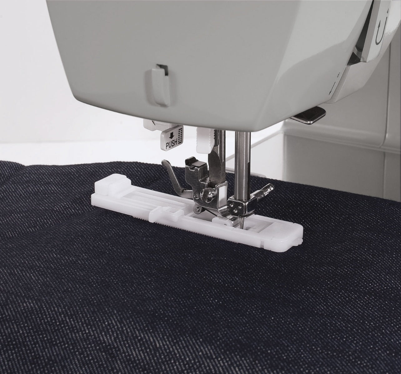 Singer Heavy Duty 4423 - Ribes y Casals