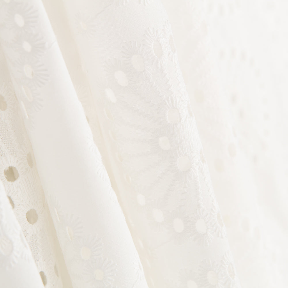 Tissu Broderie Suisse Maxi Fleurs Blanc - Ribes y Casals