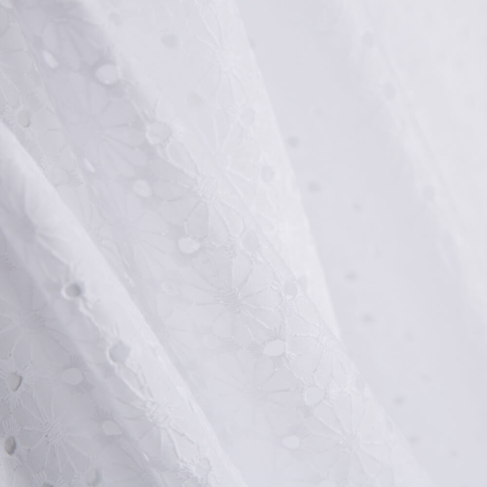 Broderie Suisse Marguerites - Ribes y Casals