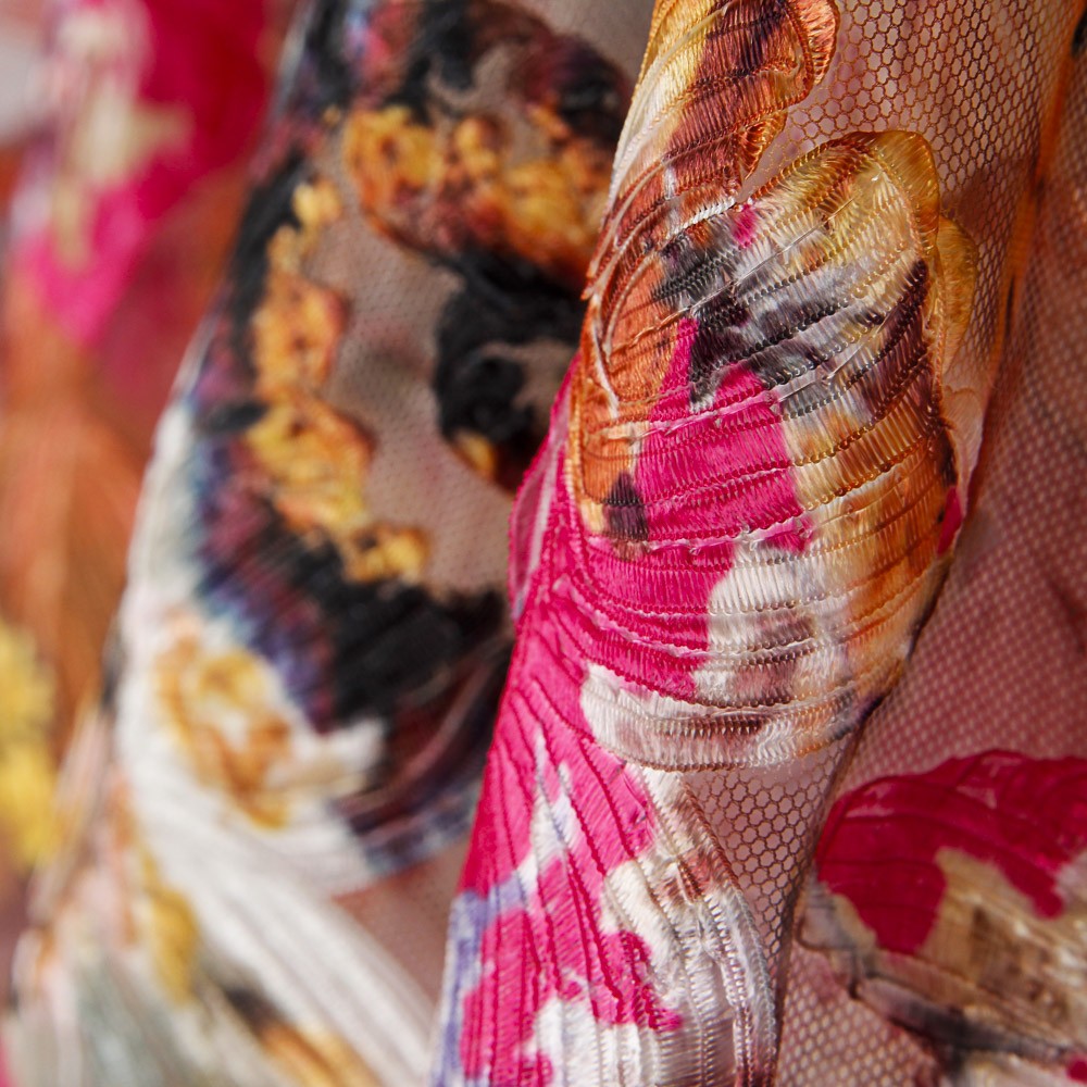 Tulle Brodé De Fleurs Multicolores - Ribes y Casals