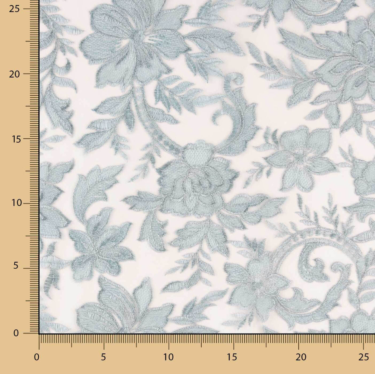 Tulle Brodé Fleur De Porcelaine - Ribes y Casals