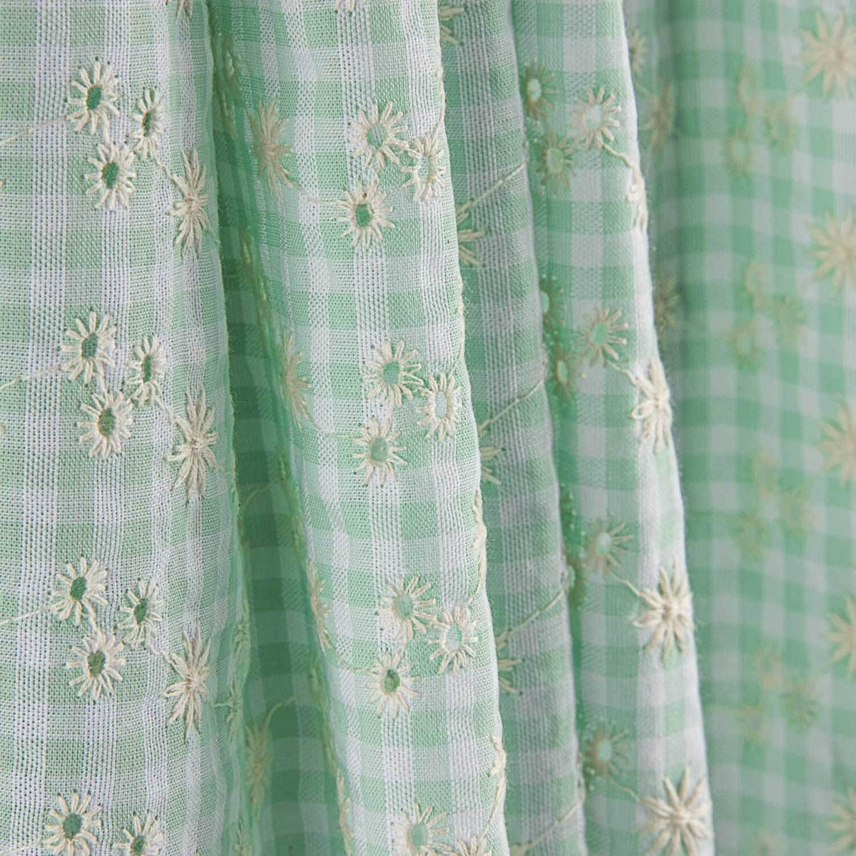 Seersucker brodé suisse Vichy vert - Ribes y Casals