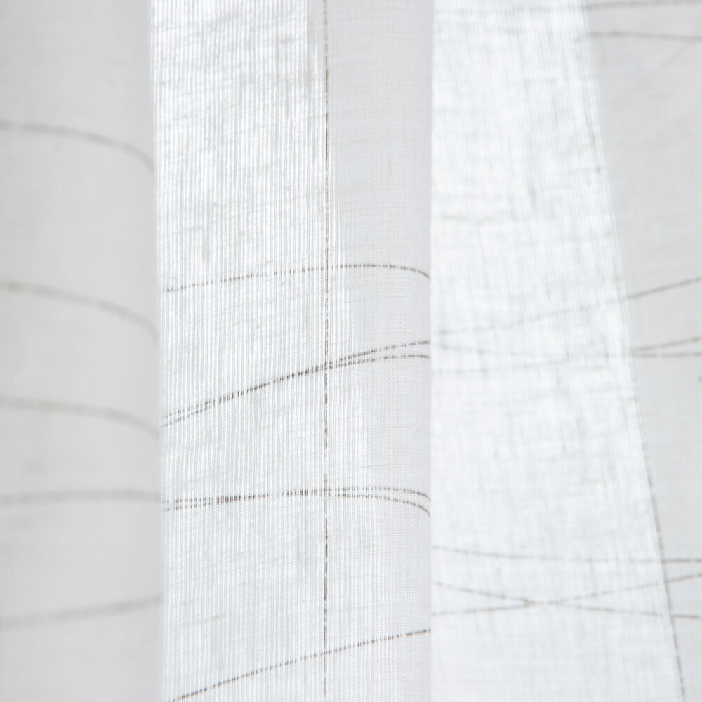 Rideau en lin fin géométrique marron - Ribes y Casals